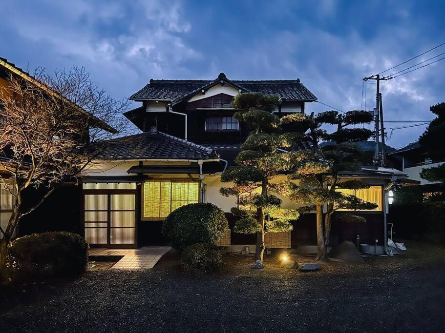 Apartmán ひねもす101:宇野駅から車で5分 直島へ 最大8名様 古民家 Tamana Exteriér fotografie